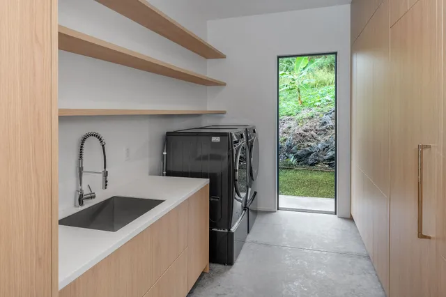 $5,850,000 | 82-5879 Government Main Road, Captain Cook, HI 96704