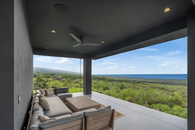 $5,850,000 | 82-5879 Government Main Road, Captain Cook, HI 96704