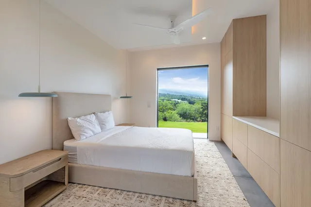 $5,850,000 | 82-5879 Government Main Road, Captain Cook, HI 96704