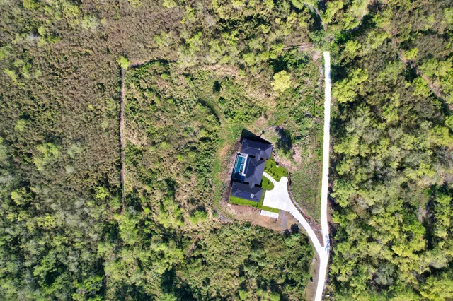 $5,850,000 | 82-5879 Government Main Road, Captain Cook, HI 96704