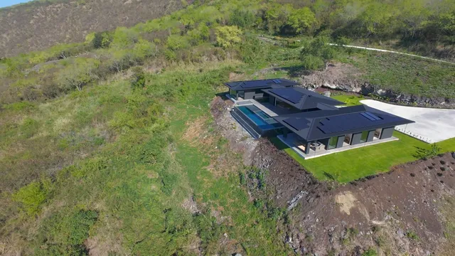 $5,850,000 | 82-5879 Government Main Road, Captain Cook, HI 96704