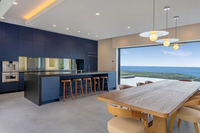 $5,850,000 | 82-5879 Government Main Road, Captain Cook, HI 96704