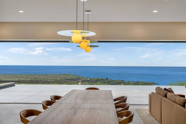 $5,850,000 | 82-5879 Government Main Road, Captain Cook, HI 96704