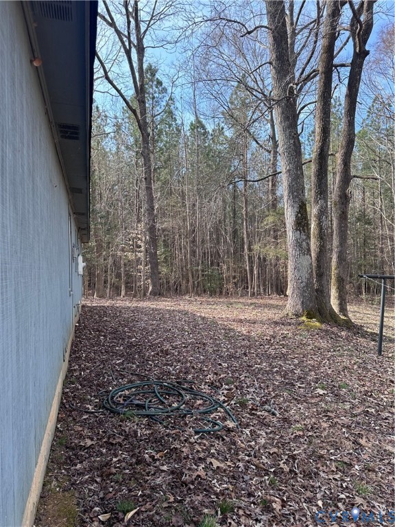 8106 Claystreet Road Ford, VA 23850 - Photo 4 of 12