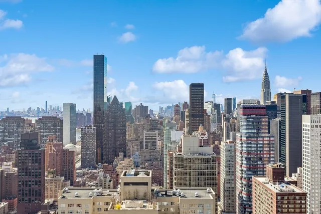 $15,000 | 303 East 57th Street, Unit 45G | Sutton Place