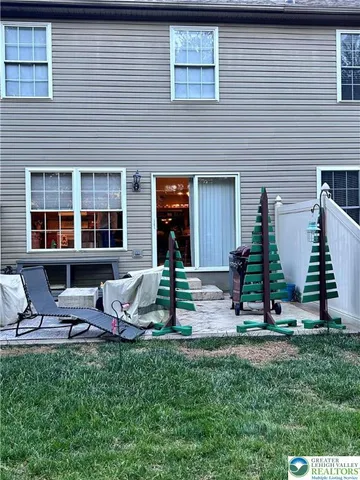 $359,900 | 8051 Heritage Drive, Lower Macungie Township, PA 18011