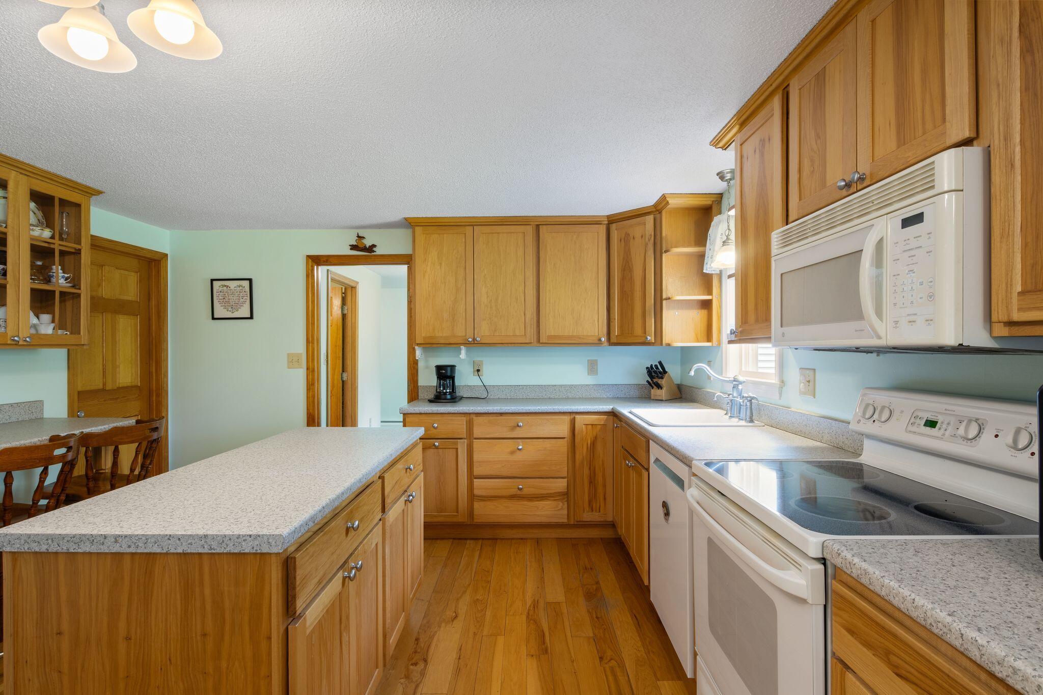 337 Elm Street Limerick, ME 04048 - Photo 13 of 56 337_Elm_St_039