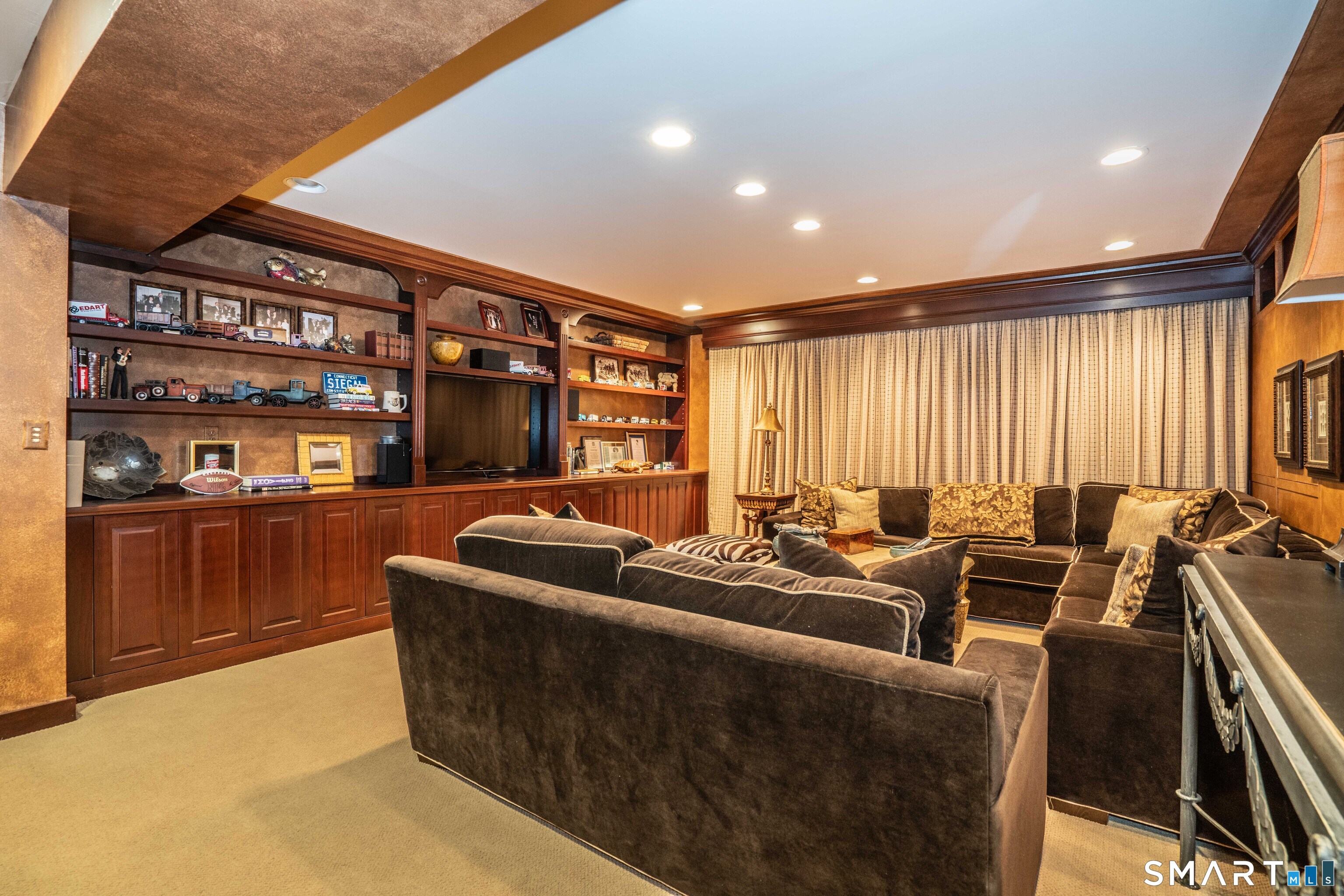 33 Mountain Farms Road West Hartford, CT 06117 - Photo 30 of 38 a living room with furniture and large windows