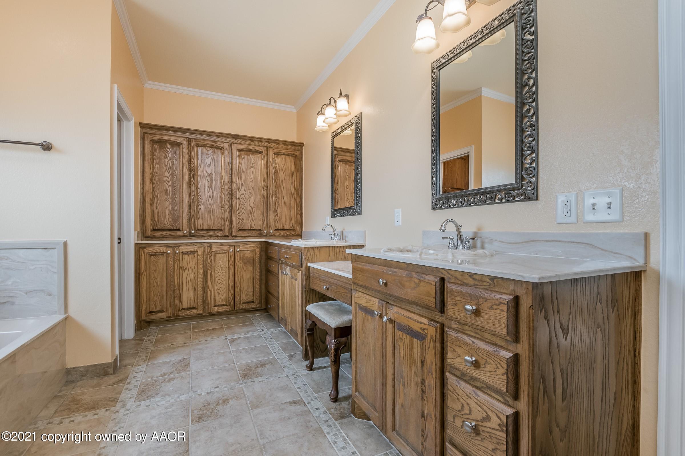 9710 Ashton Road Amarillo, TX 79119 - Photo 15 of 35 015_Master Bathroom