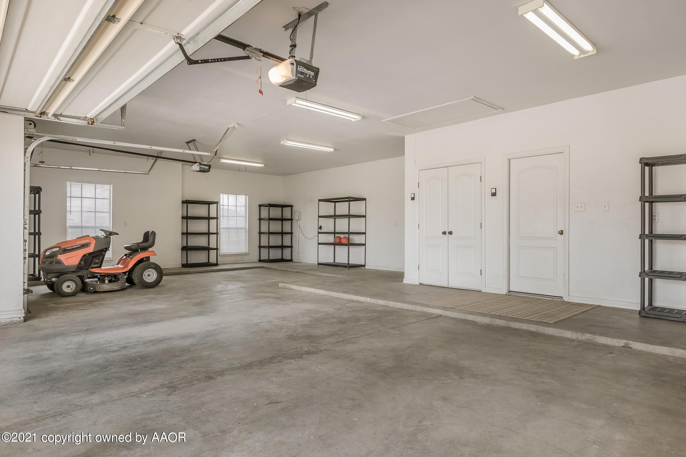 9710 Ashton Road Amarillo, TX 79119 - Photo 28 of 35 028_Garage-2