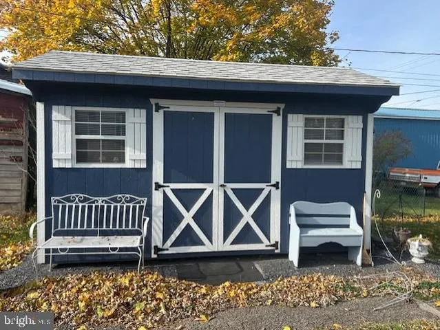 $139,000 | 27 Henrietta Street, Lewistown, PA 17044