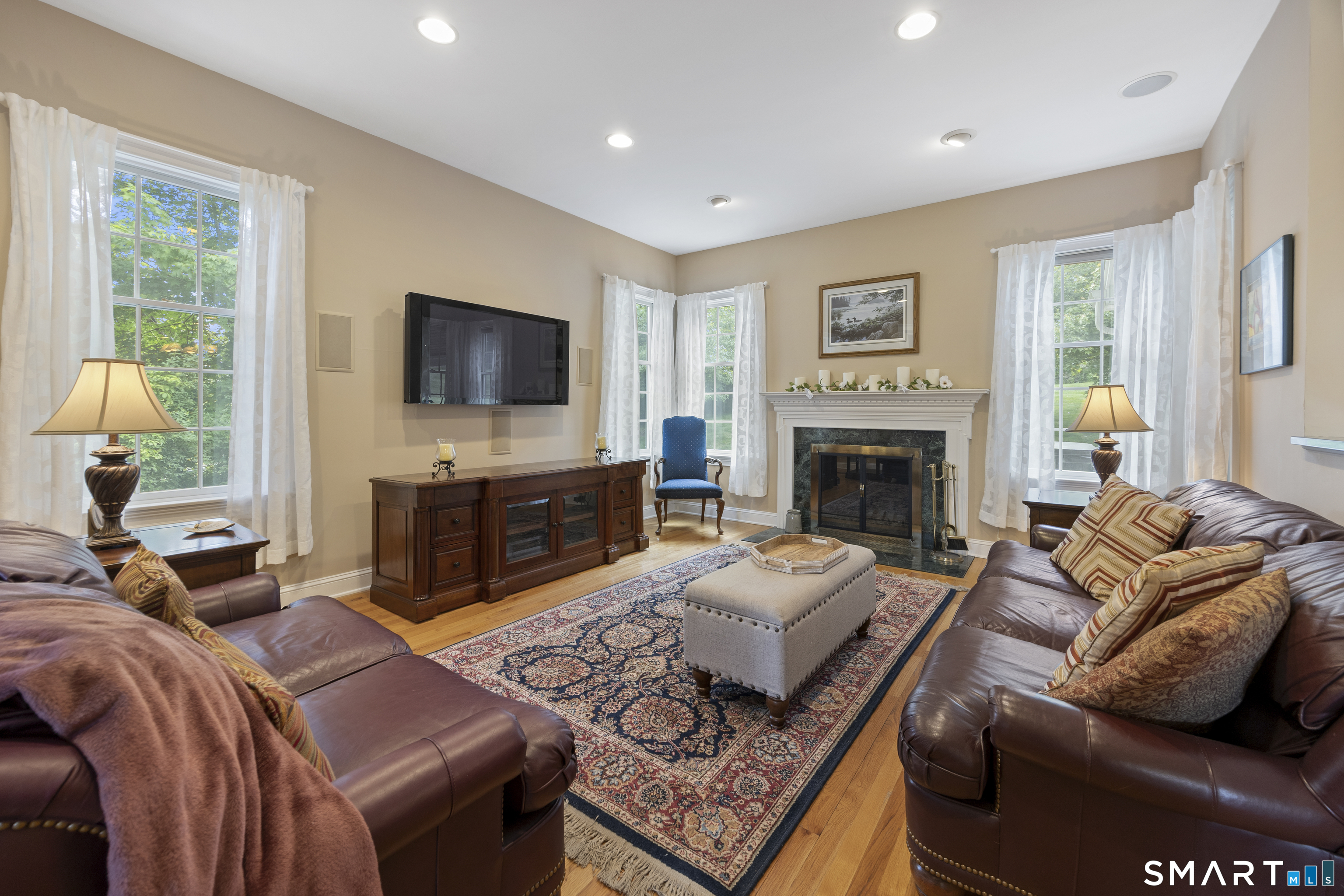325 Westwood Road Bristol, CT 06010 - Photo 11 of 40