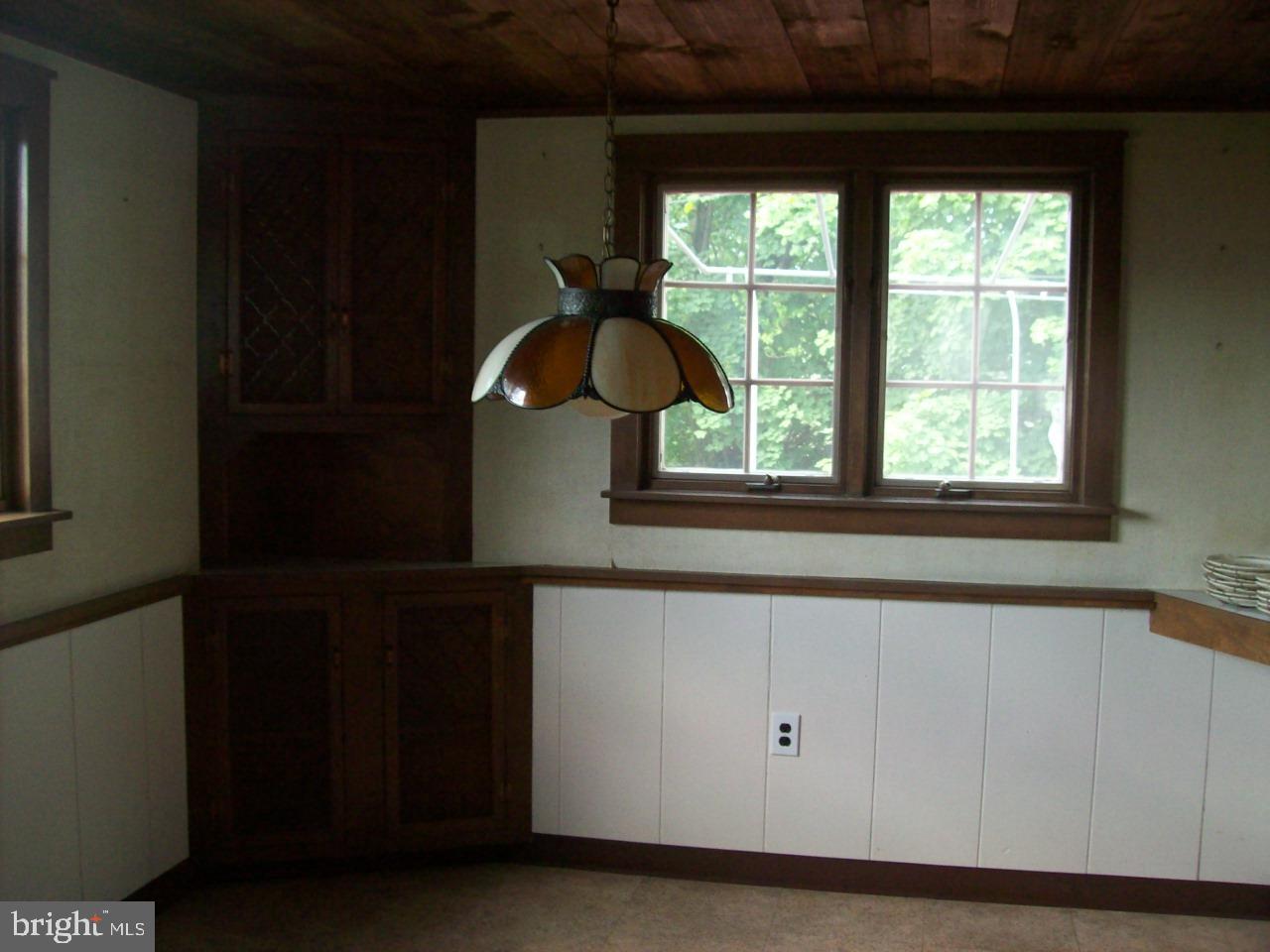 208 Willard Road Hatboro, PA 19040 - Photo 11 of 19