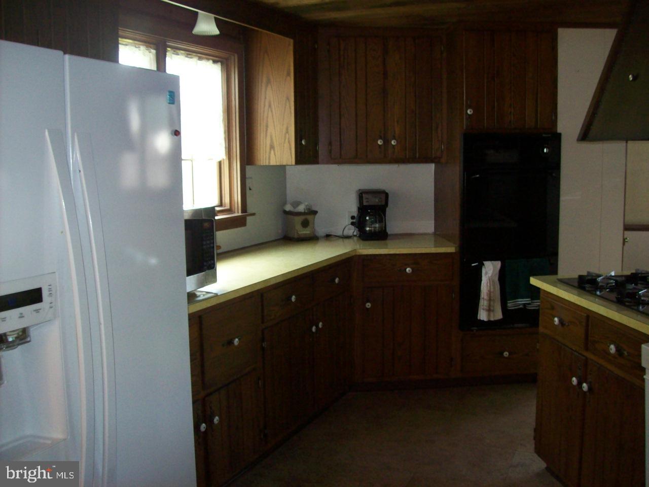 208 Willard Road Hatboro, PA 19040 - Photo 7 of 19