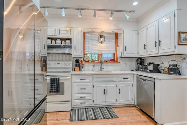 $3,500 | 96 Cookman Avenue, Ocean Grove, NJ 07756