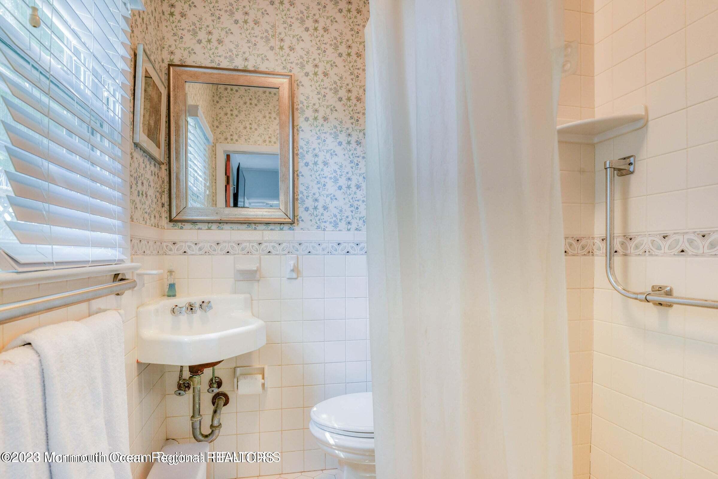 96 Cookman Avenue Ocean Grove, NJ 07756 - Photo 23 of 36 cookman10