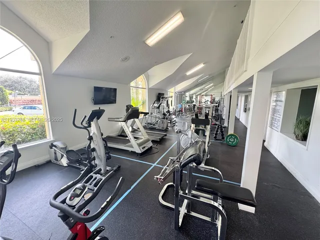 $1,799 | 643 Vista Isles Drive, Unit 1813, Sunrise, FL 33325