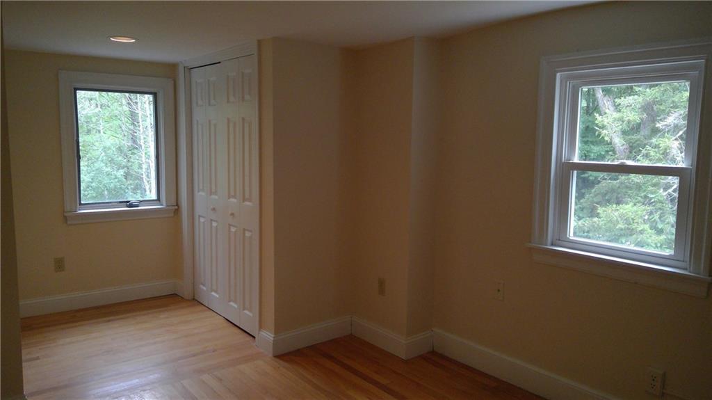 342 Middle Road Falmouth, ME 04105 - Photo 10 of 26 Photo