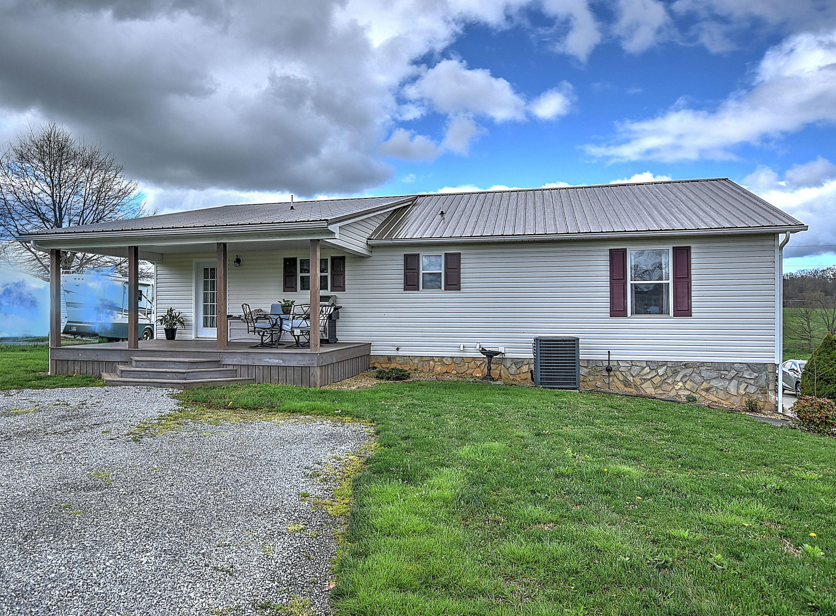 1330 Debusk Road Greeneville, TN 37743 - Photo 31 of 34 1330 Debusk-36 copy