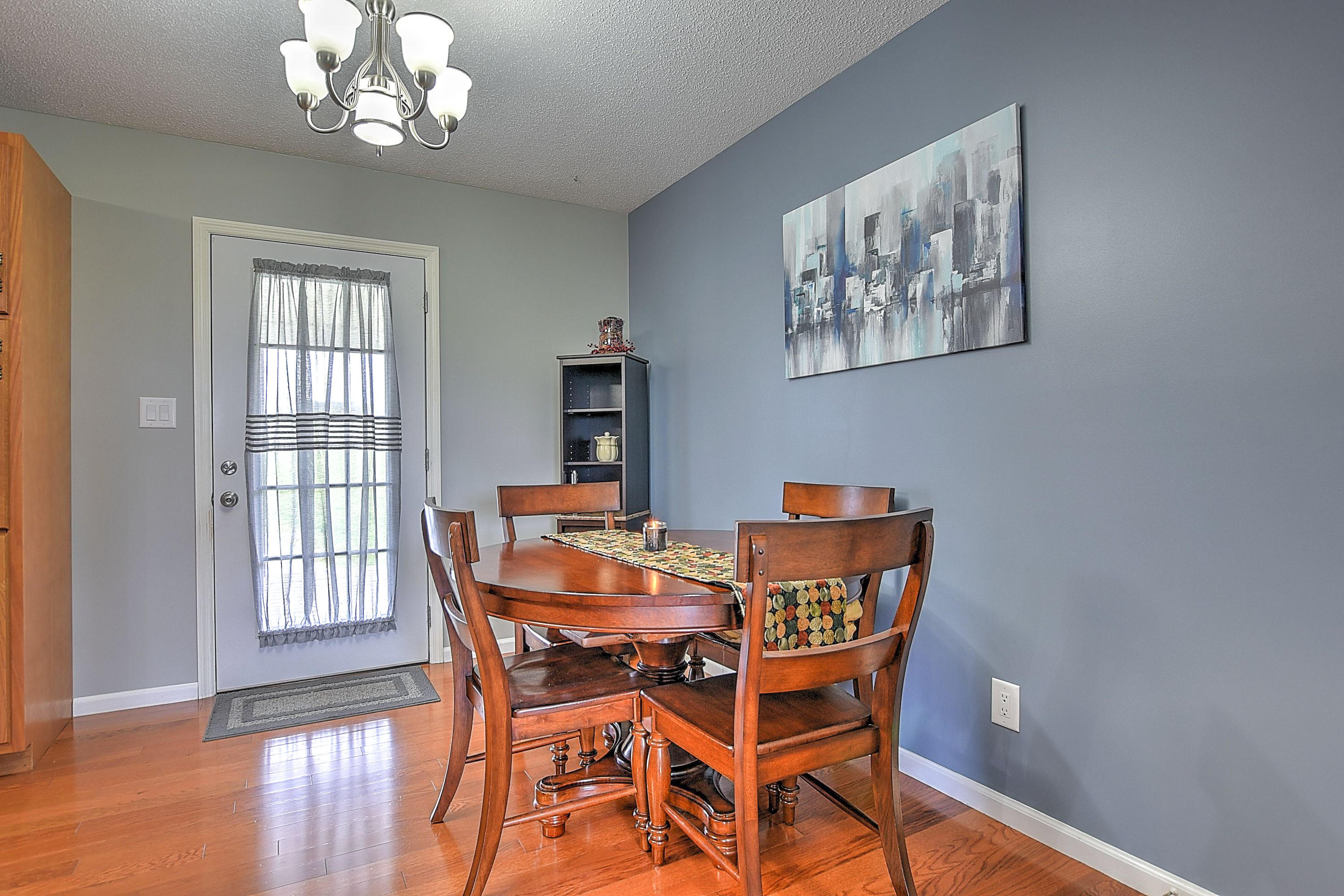 1330 Debusk Road Greeneville, TN 37743 - Photo 7 of 34 1330 Debusk-8