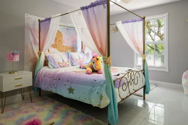 $899,900 | 5569 Southeast Hammock Reserve Terrace, Hobe Sound, FL 33455