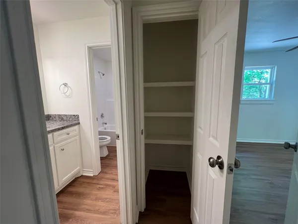 $950 | 1231 Sycamore Avenue, Unit A, Huntsville, TX 77340