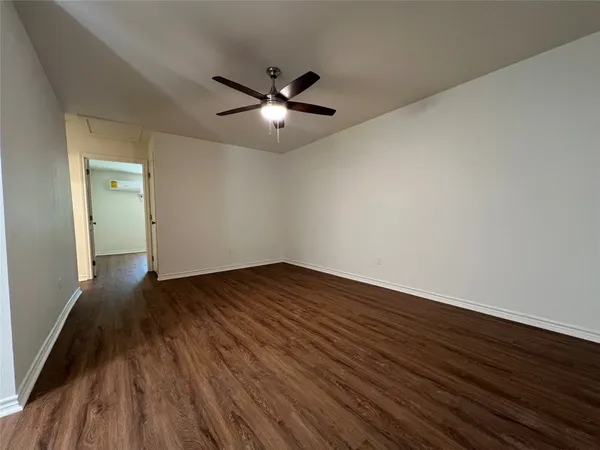 $950 | 1231 Sycamore Avenue, Unit A, Huntsville, TX 77340