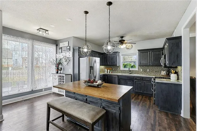 $450,000 | 15950 South Avalon Street, Olathe, KS 66062