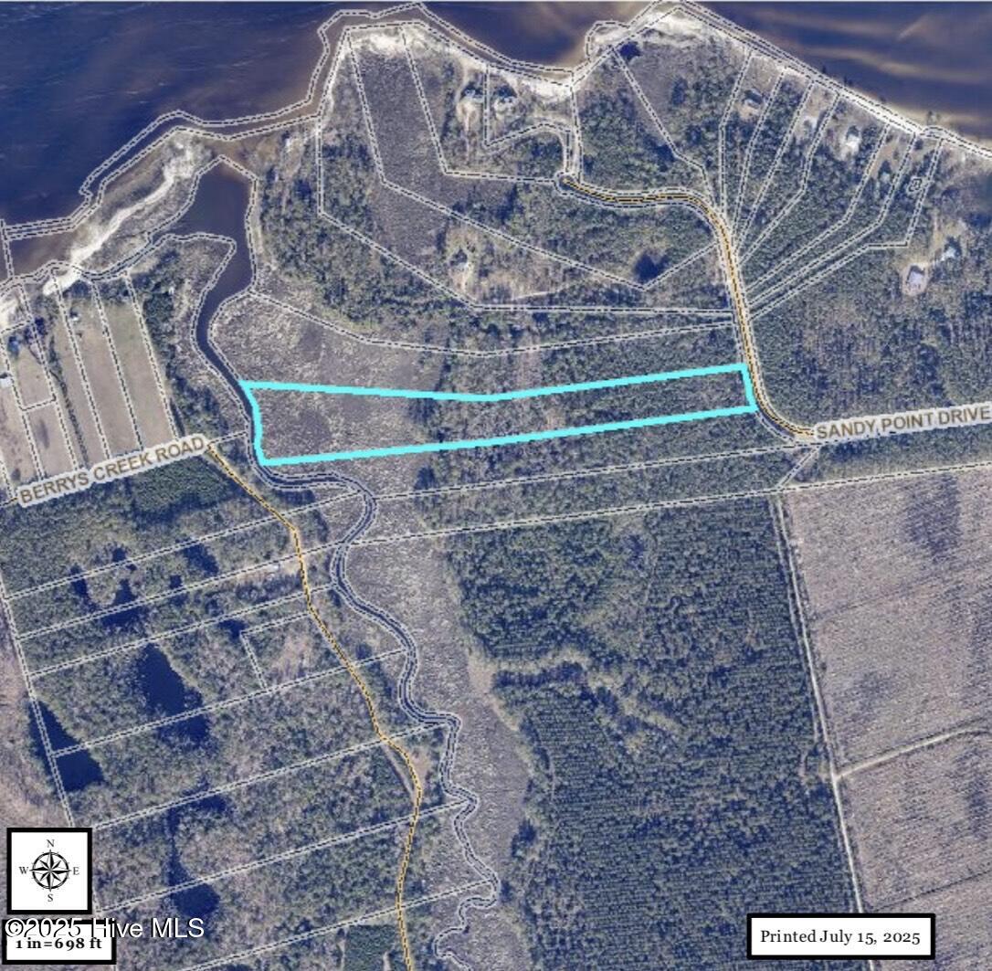 695 Sandy Point Drive Beaufort, NC 28516 - Photo 2 of 22 IMG_6720