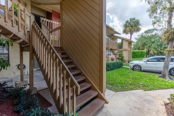 $320,000 | 13035 Albright Court, Unit 4, Wellington, FL 33414