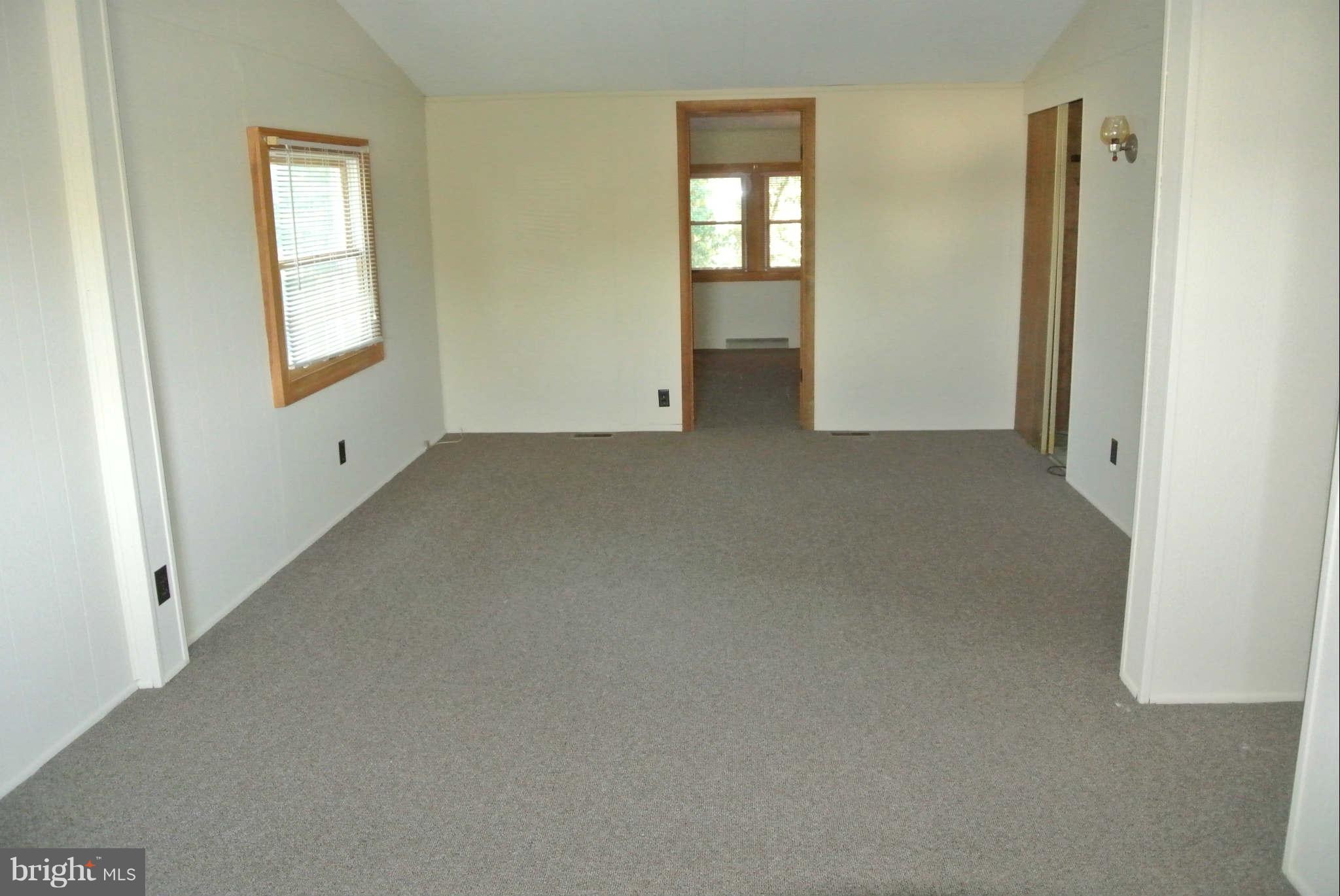 42125 Ridge Road Mechanicsville, MD 20659 - Photo 10 of 18 Bedroom (Master)