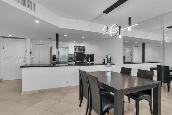 $6,000 | 1717 North Bayshore Drive, Unit A3332, Miami, FL 33132