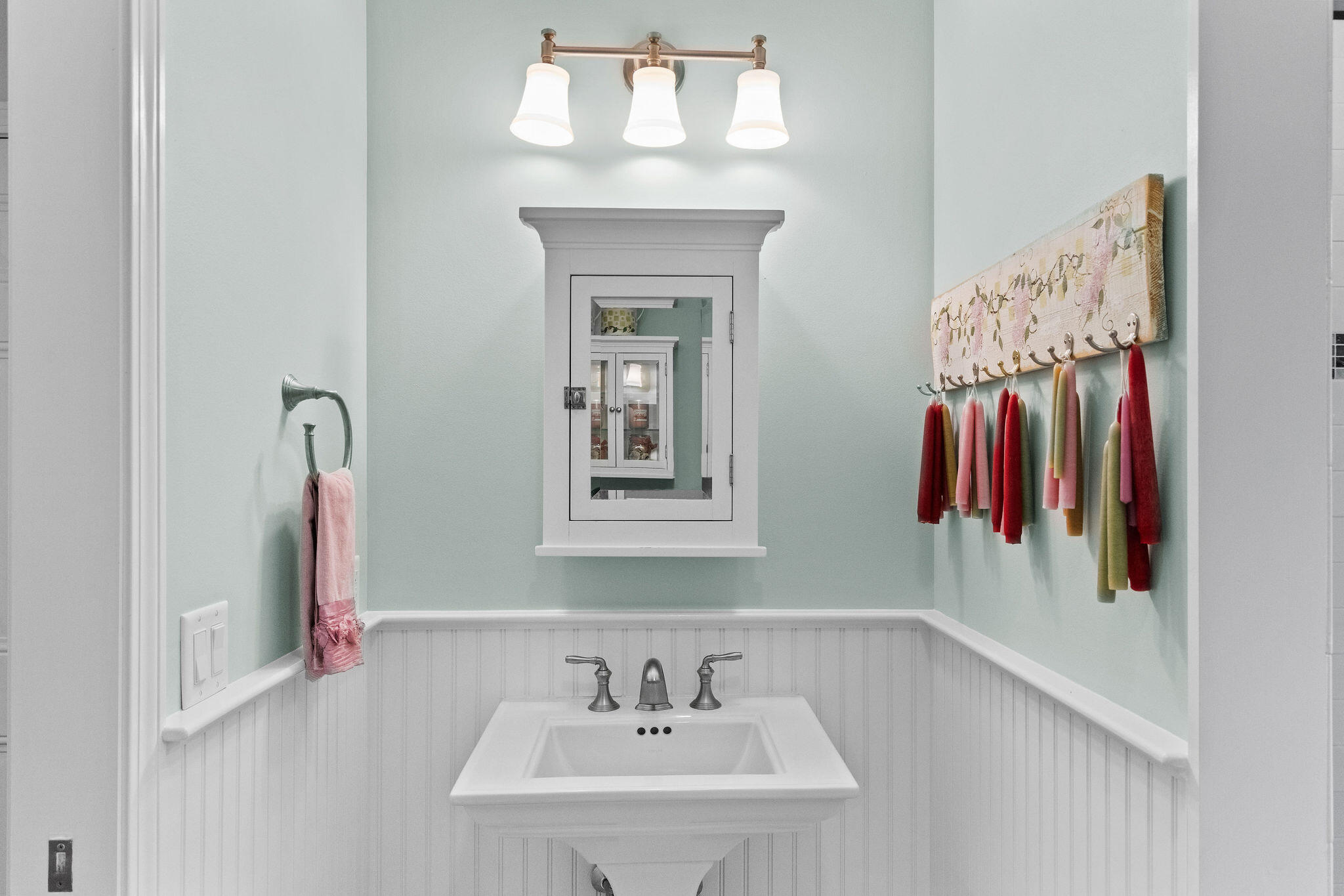 154 Beechtree Drive Brewster, MA 02631 - Photo 48 of 76 a bathroom with a sink and a mirror