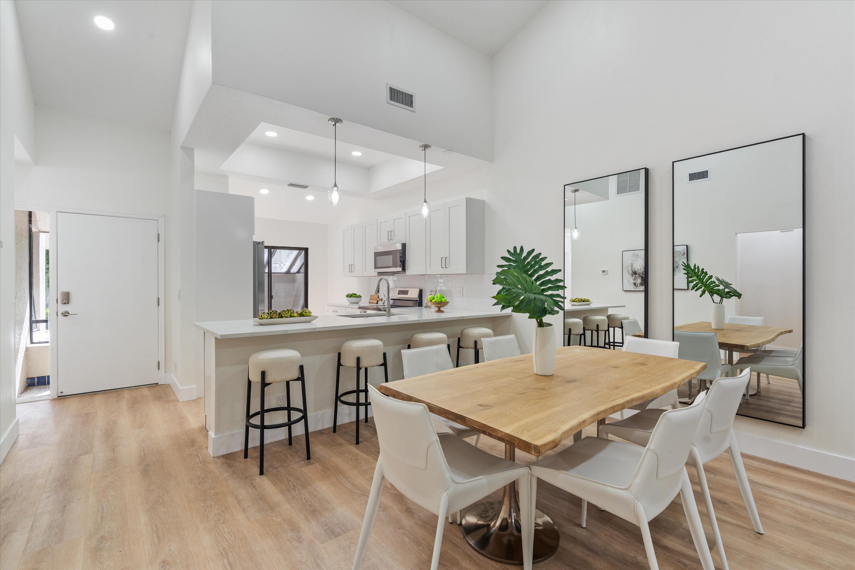 10967 Lake Front Place Boca Raton, FL 33498 - Photo 2 of 20 2