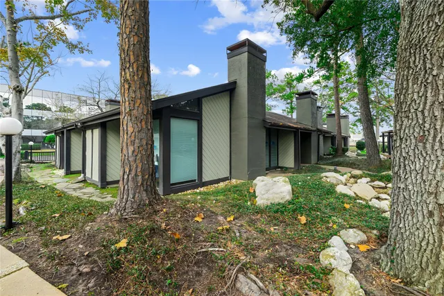 $120,000 | 14343 Torrey Chase Boulevard, Unit C5, Houston, TX 77014