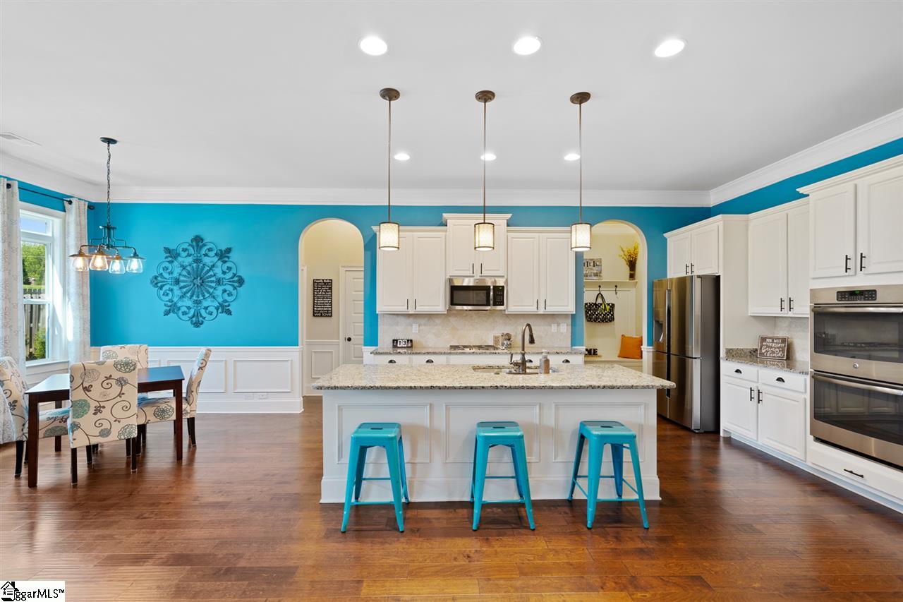 324 Stoneleigh Road Simpsonville, SC 29681 - Photo 11 of 30 Gallery Image 11