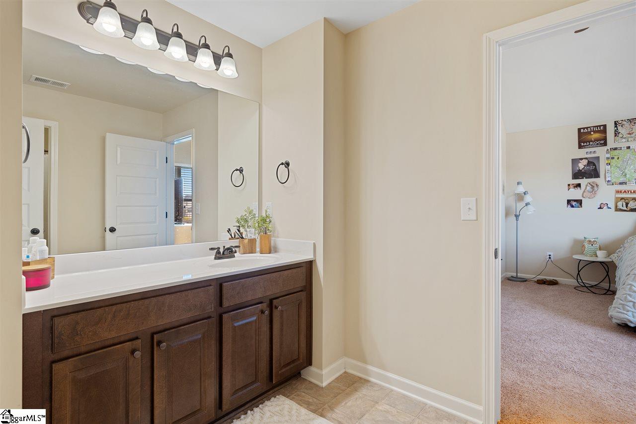 324 Stoneleigh Road Simpsonville, SC 29681 - Photo 25 of 30 Gallery Image 25