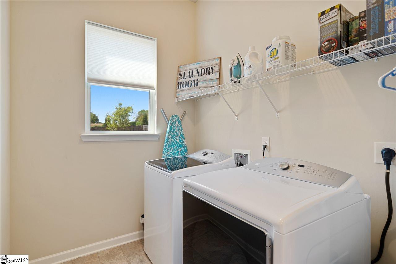 324 Stoneleigh Road Simpsonville, SC 29681 - Photo 27 of 30 Gallery Image 27