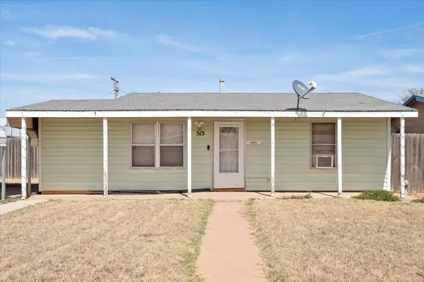$69,000 | 513 East Magnolia Avenue, Brownfield, TX 79316
