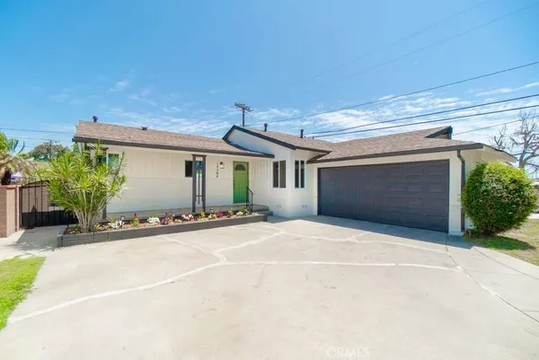 $919,999 | 14564 Charlemagne Avenue, Bellflower, CA 90706