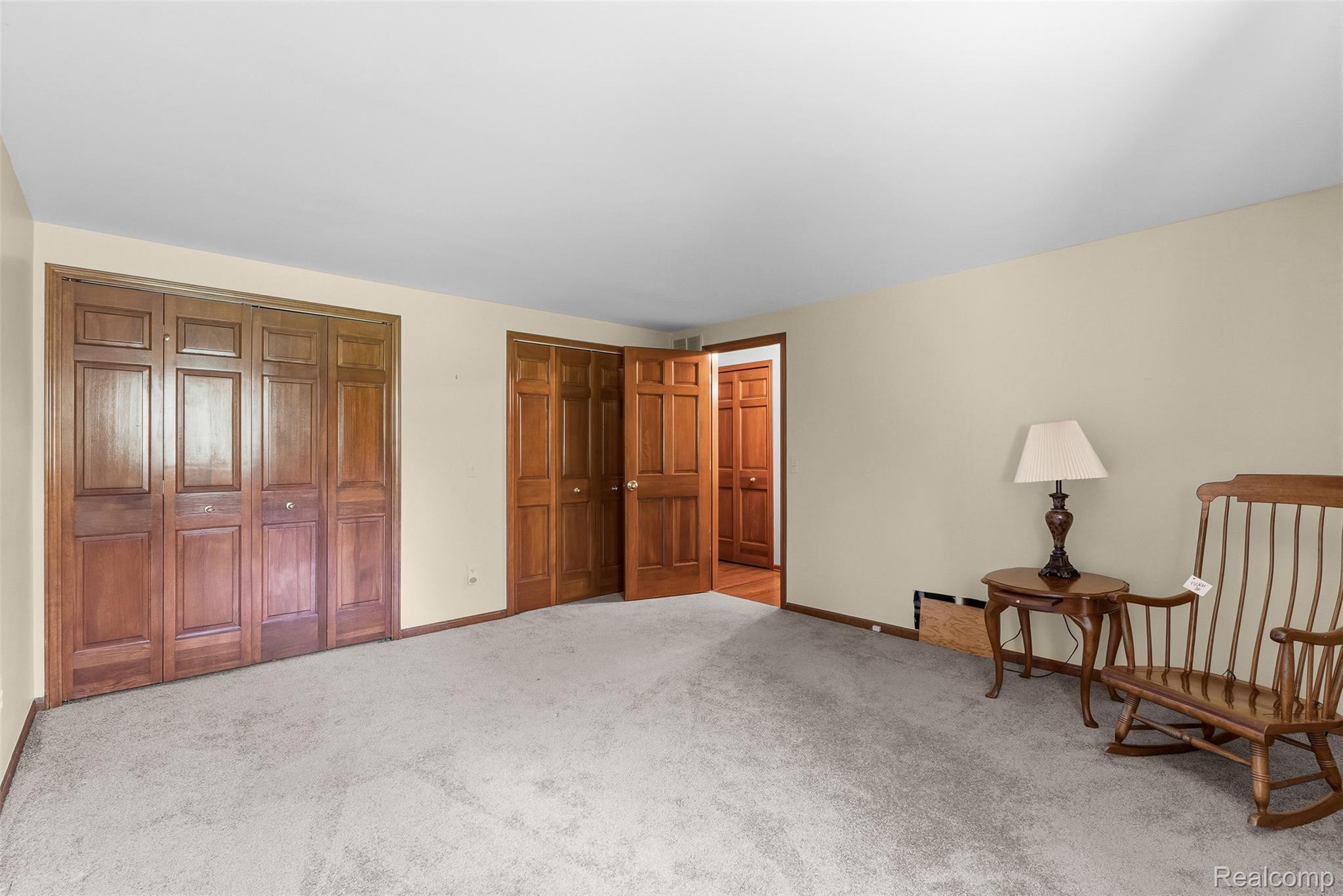 8135 Ranch Estates Road Clarkston, MI 48348 - Photo 35 of 53 Wall-to-wall carpeting with light-toned walls