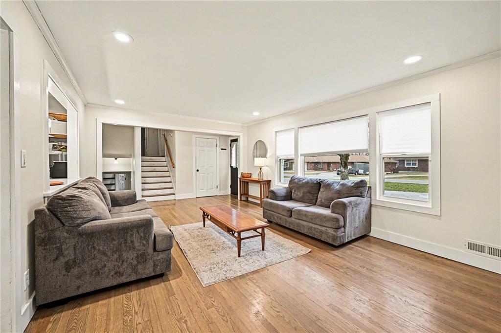4209 Grandview Road Kansas City, MO 64137 - Photo 7 of 39