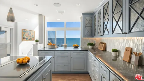 $9,995,000 | 27078 Malibu Cove Colony Drive, Malibu, CA 90265