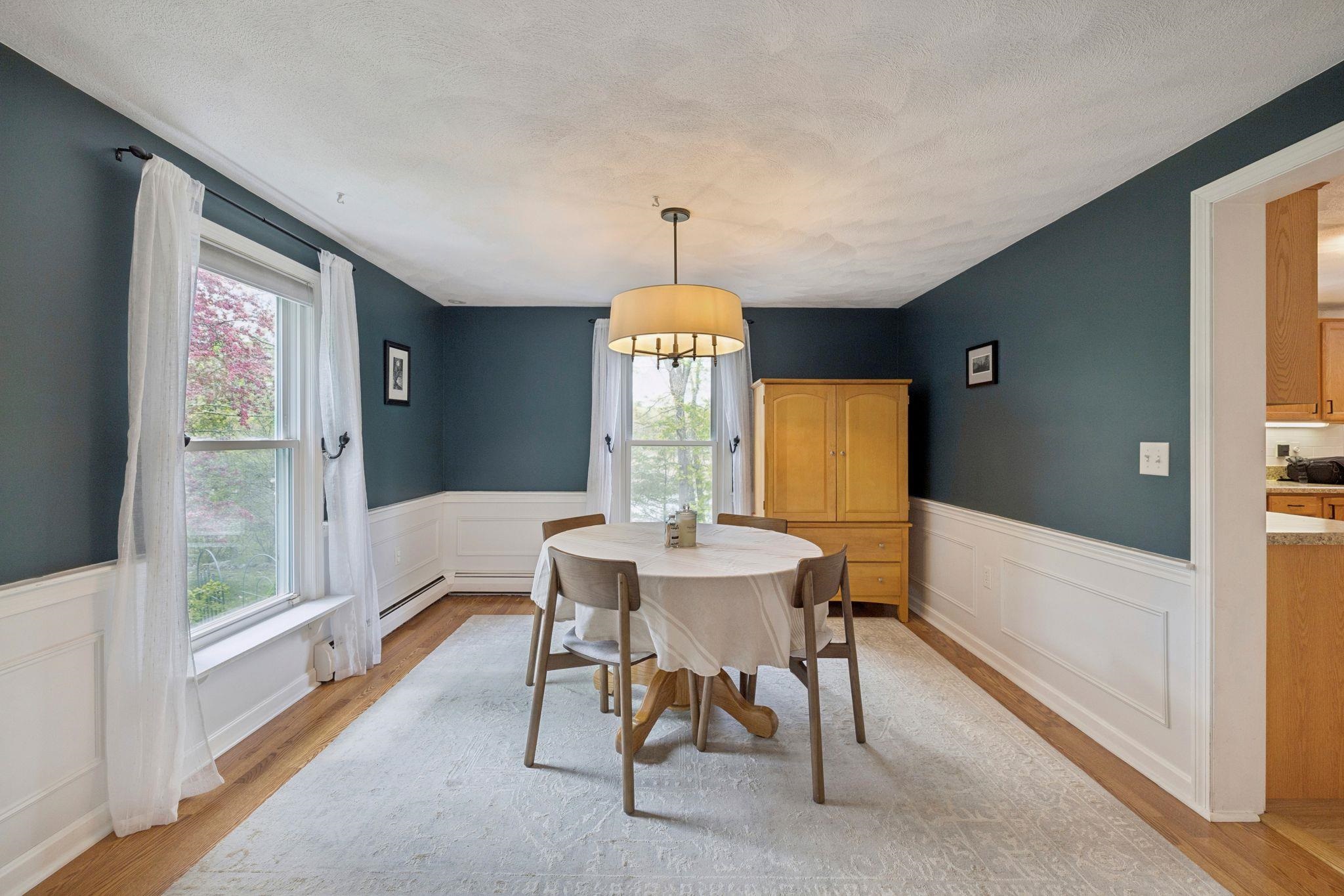 8 Queens Way Merrimack, NH 03054 - Photo 14 of 37