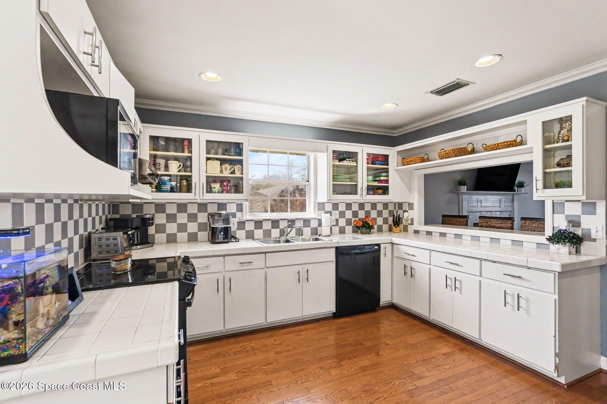 974 Citrus Avenue Northeast Palm Bay, FL 32905 - Photo 22 of 37 012_file_8296