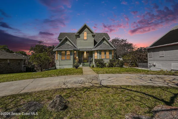 $565,000 | 974 Citrus Avenue Northeast, Palm Bay, FL 32905