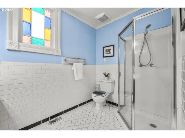 $655,000 | 1067 Oak Street, Silverton, OR 97381