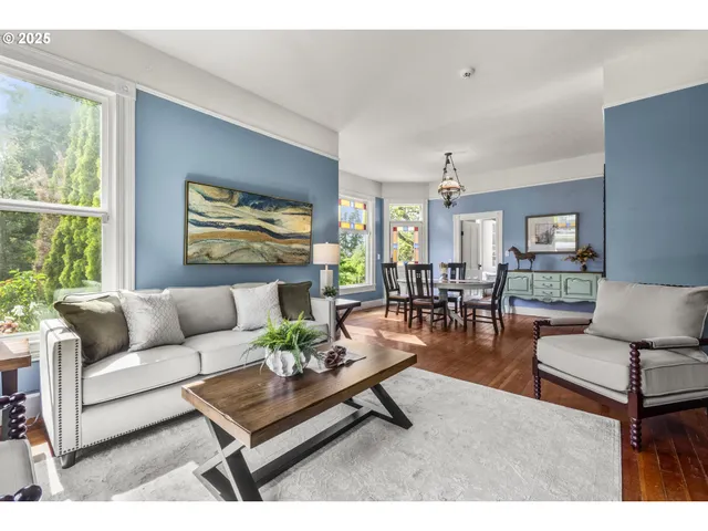 $655,000 | 1067 Oak Street, Silverton, OR 97381