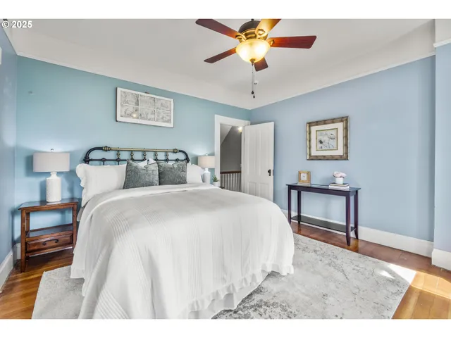 $655,000 | 1067 Oak Street, Silverton, OR 97381