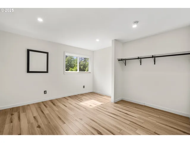 $655,000 | 1067 Oak Street, Silverton, OR 97381